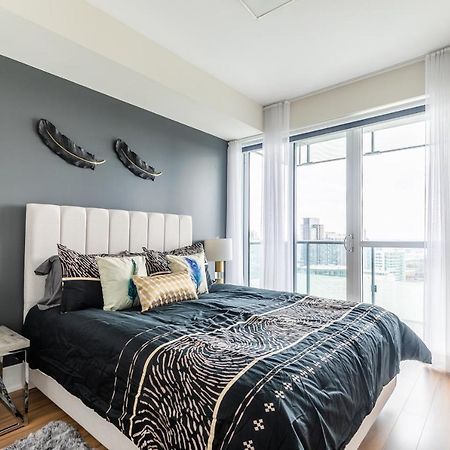 Globalstay Modern Downtown Apartment Торонто Экстерьер фото