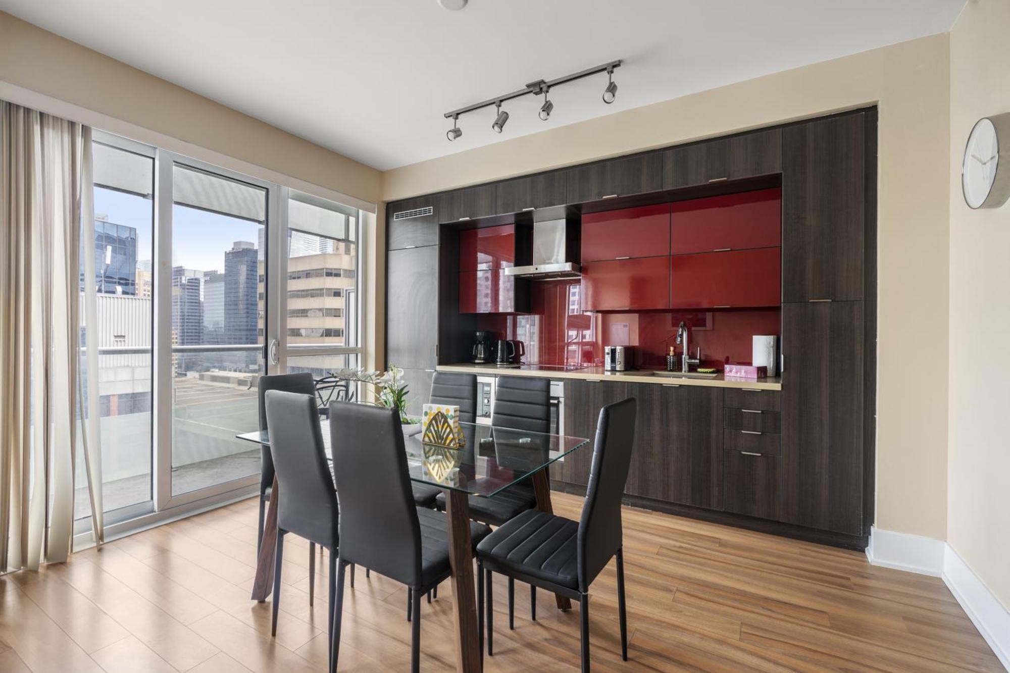Globalstay Modern Downtown Apartment Торонто Экстерьер фото