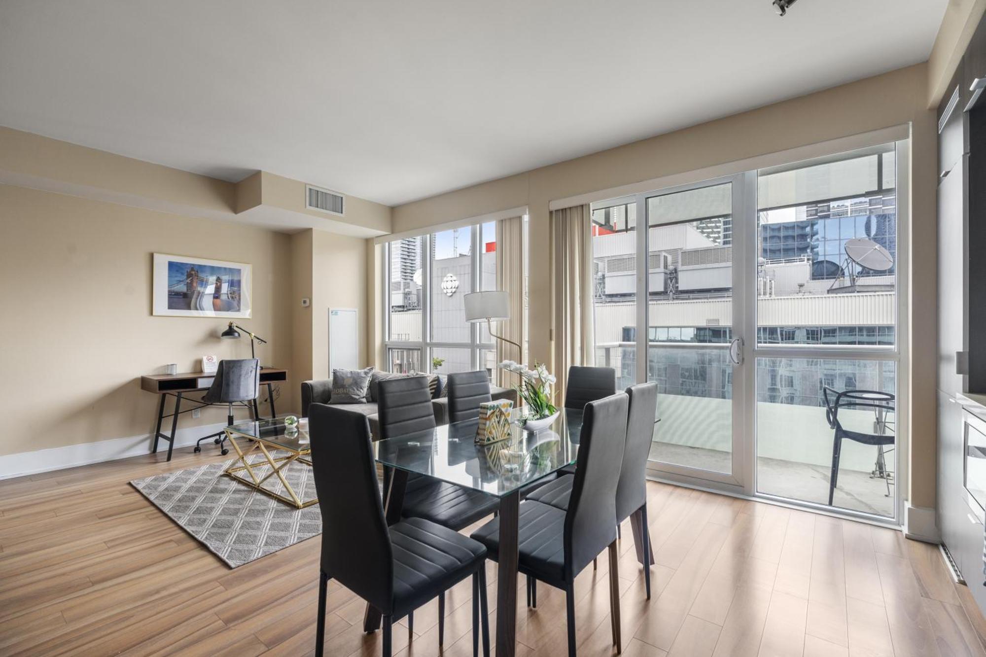 Globalstay Modern Downtown Apartment Торонто Экстерьер фото