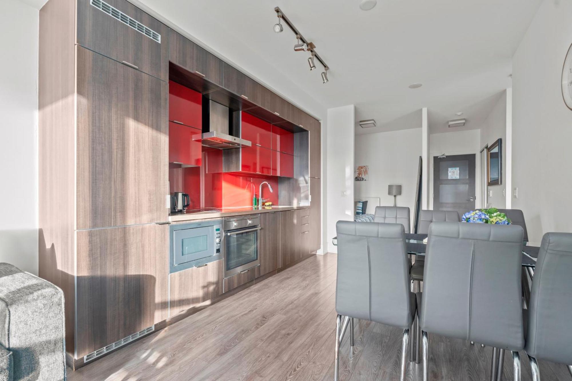 Globalstay Modern Downtown Apartment Торонто Экстерьер фото