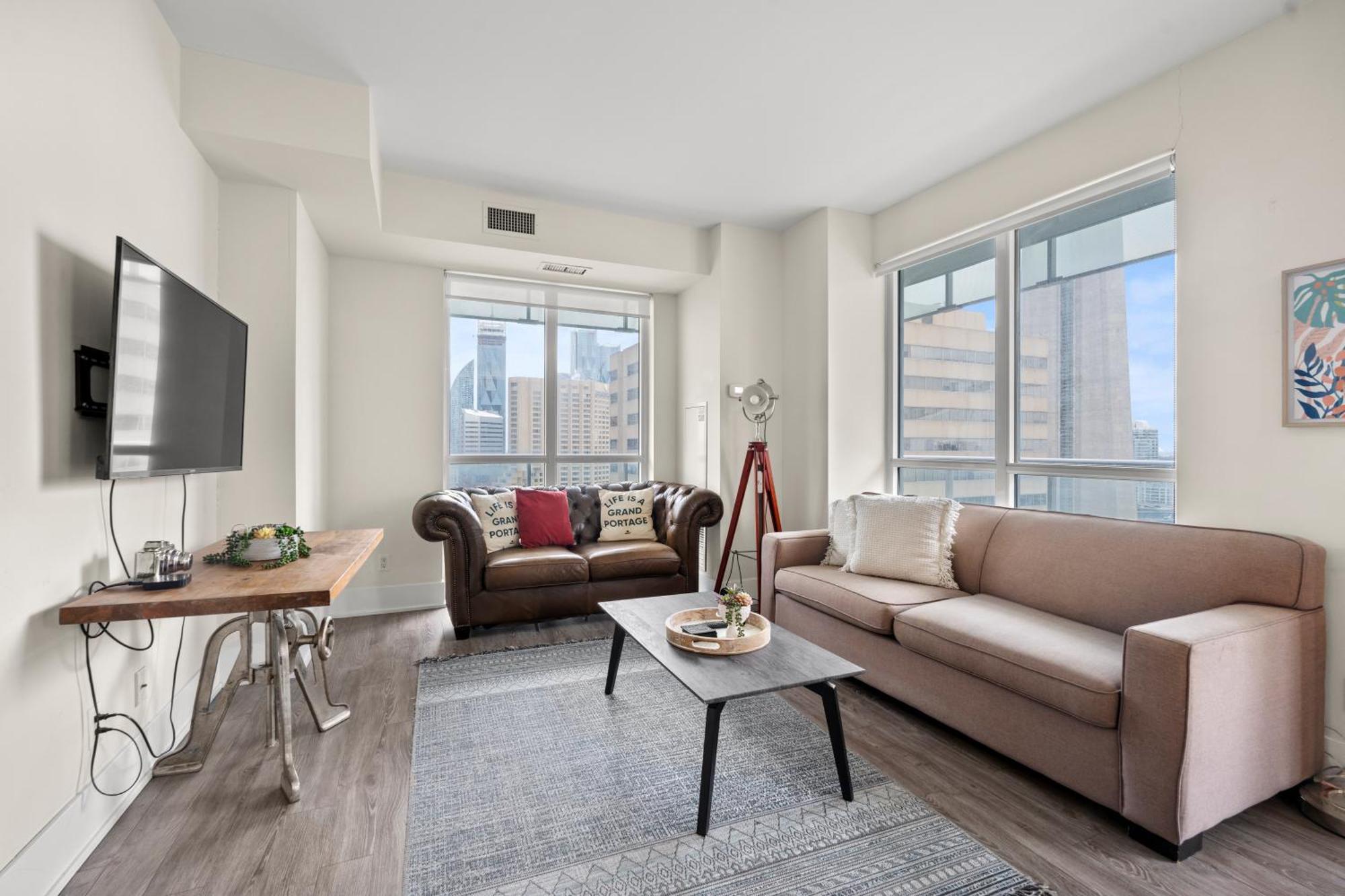 Globalstay Modern Downtown Apartment Торонто Экстерьер фото