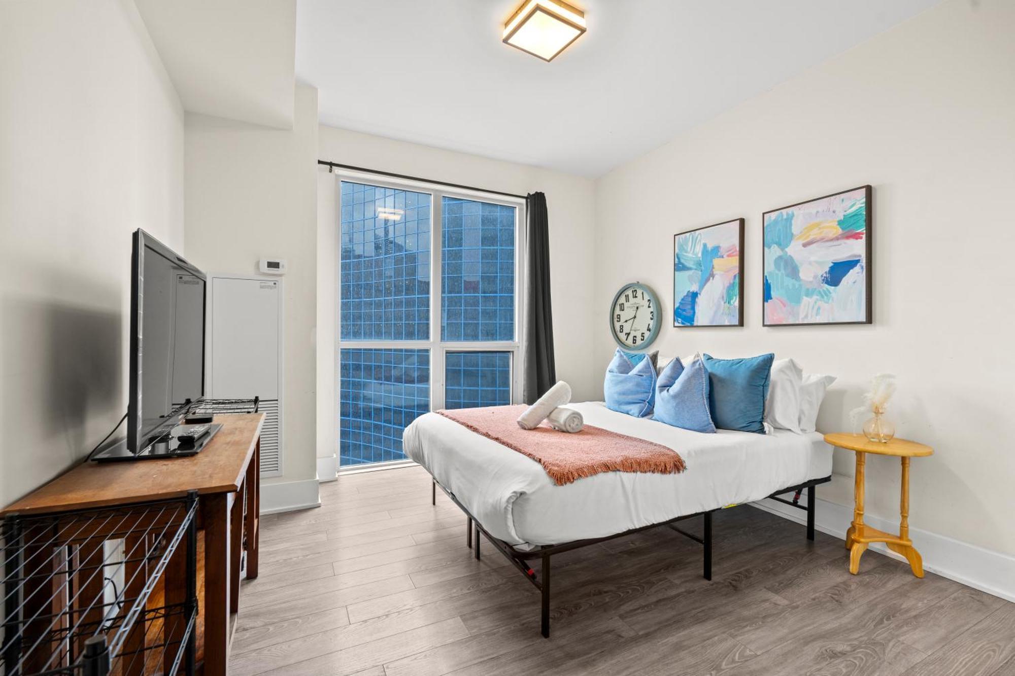 Globalstay Modern Downtown Apartment Торонто Экстерьер фото