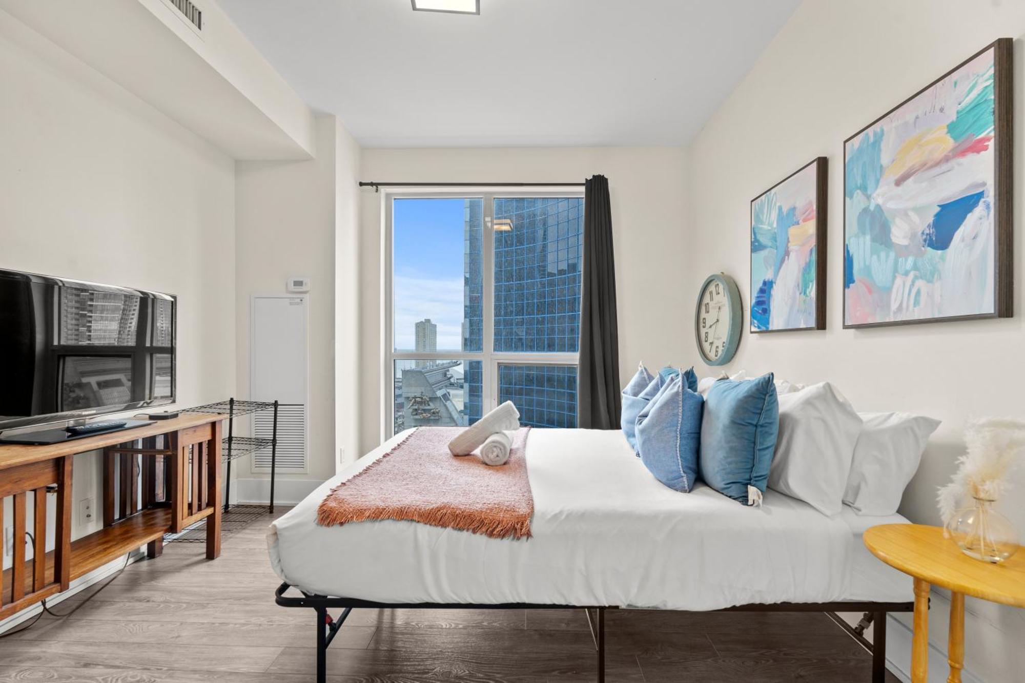 Globalstay Modern Downtown Apartment Торонто Экстерьер фото